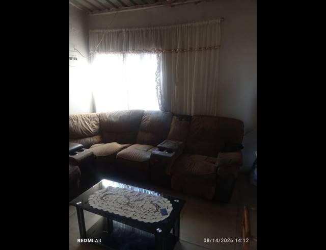 2 BEDROOM HOUSE FOR SALE IN PALM RIDGE
